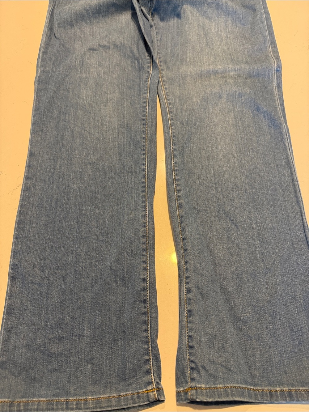 L.L. Bean Men's Light Blue Straight-Leg Jeans - Picture 4 of 6